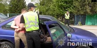 За підозрою у розповсюдженні наркотиків правоохоронці Івано-Франківщини затримали прикарпатця