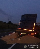 Поліцейські встановлюють обставини смертельної ДТП на автодорозі Одеса-Київ
