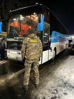 Водій рейсового автобуса виявився нелегальним перевізником осіб за кордон