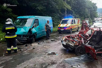 Рятувальники деблокували 20-річну водійку з понівеченого авто