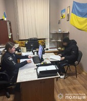 У Жовтих Водах поліцейські затримали місцевого жителя за замах на вбивство чоловіка