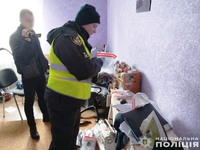 Прилуцькі поліцейські під час санкціонованого обшуку вилучили у чоловіка зброю, набої та наркотичні речовини