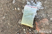 У жителя Чортківщини поліцейські вилучили пакет з коноплею