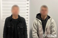 У Хмельницькому поліцейські затримали двох зловмисників, які мало не до смерті побили 45-річного чоловіка