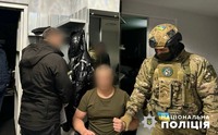 Мукачівські поліцейські затримали місцевого наркоторговця та викрили його постачальника
