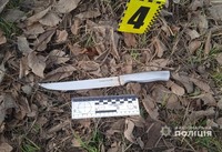 Поліція м. Синельникове затримала місцеву мешканку за вбивство матері