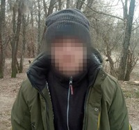 У Кременчуці поліцейські наряду поліції охорони виявили чоловіка із ймовірними наркотичними речовинами