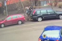 Поліція затримала 40-річного іноземця, який у Шевченківському районі побив інспектора з паркування