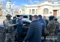 На Полтавщині поліція затримала адвоката та його пособника, які вимагали неправомірну вигоду від військовозобов’язаного