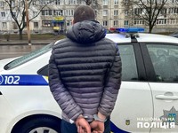Вирішив покататися на вантажівці, а тепер відповідатиме перед судом: сумські поліцейські затримали чоловіка