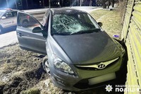 У Хмельницькому поліцейські встановлюють обставини ДТП, у якій травмувалась 48-річна жінка