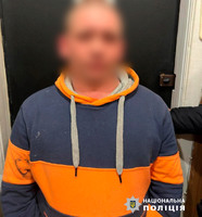 На Харківщині поліцейські затримали чоловіка за скоєння хуліганства