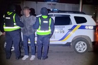 Поліцейські охорони Ніжина затримали злодія, що проник до продуктового магазину
