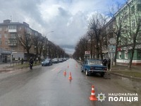 У Шостці поліцейські розслідують дорожньо-транспортну пригоду з травмуванням людини