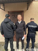 У Хусті поліція затримала місцевих ділків, які торгували наркотиками в районі
