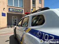 Поліцейські Полтавщини оперативно затримали чоловіка, причетного до крадіжки в парку