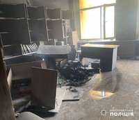 Проник до навчального закладу та підпалив кабінет директора - у Чернівецькому районі поліцейські оперативно затримали зловмисника