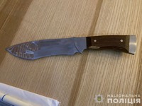 У Гайсинському районі поліцейські затримали чоловіка, який погрожував ножем у кафе