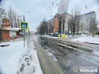 У Хмельницькому поліцейські встановлюють обставини ДТП, в якій травмувався 88-річний пенсіонер