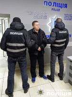 На Чернігівщині поліцейські затримали двох підозрюваних у наркоторгівлі