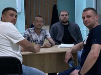 Співпраця з волонтерами.