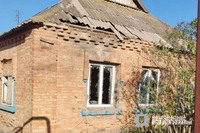 Двоє людей постраждали внаслідок обстрілів росіян Нікопольського району: поліцейські зібрали речові докази на місцях атак