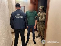 Майже півмільйона доларів прибутку: закарпатська поліція затримала організатора та членів злочинної організації, які масово переправляли військовозобовʼязаних за кордон