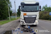Поліція Полтавщини встановлює обставини ДТП, в якій постраждав мотоцикліст