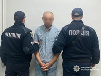 У Чернігові поліцейські оперативно встановили та затримали грабіжника