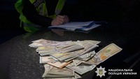 Правоохоронці Вінниччини затримали фігурантку, яка сприяла чоловікам у незаконному перетині державного кордону