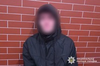 У Хмельницькому поліцейські затримали чоловіка, який обікрав кав’ярню