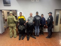 Через Тису у гідрокостюмах: на Рахівщині поліція затримала переправника військовозобов’язаних через кордон до Румунії