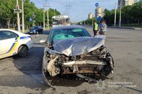 Поліцейські встановлюють обставини автопригоди у Сумах: постраждали двоє водіїв