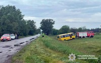 Поліція Полтавщини встановлює обставини ДТП за участю шкільного автобуса