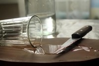 Алкоголь, побиття, крадіжка: як застілля у Західному Донбасі закінчилося смертю