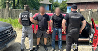Поліцейські Буковини ліквідували черговий канал нелегального трансферу за кордон – затримано трьох підозрюваних