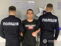 Ніжинські поліцейські оперативно затримали підозрюваного у грабежі