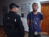 Поліція затримала чоловіка, який провокував бійку в Носівці та напав на поліцейського