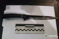 Напад з ножем у Тернівці: чоловік у лікарні, жінка під вартою