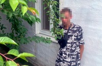 Поліцейські охорони затримали зловмисника під час спроби крадіжки в приватному будинку