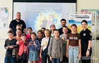 Павлоградські поліцейські навчають дітей безпеки на літніх канікулах
