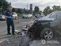 На Закарпатті внаслідок ДТП на контрольно-ревізійному пункті загинув військовослужбовець ДПСУ — поліція затримала водійку з ознаками спʼяніння