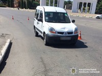 Поліцейські Вінниччини розслідують обставини двох ДТП, у яких постраждали дві жінки