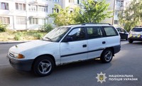 Житомирські поліцейські розшукали підозрюваного у викраденні автомобіля