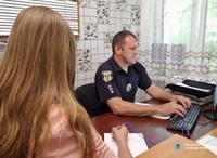 Чернігівські поліцейські затримали торговку наркотичними засобами