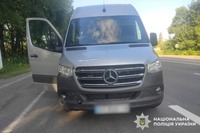 У Хмельницькому районі поліцейські встановлюють обставини ДТП, у якій травмувалася 50-річна пішохідка