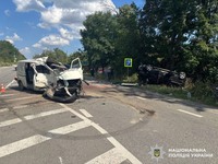 Поліція Вінниччини розслідує обставини ДТП, внаслідок якої одна людина загинула та двоє травмувалось