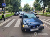 У Сумах поліцейські розслідують ДТП, в якій постраждала пішохідка
