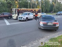 Поліція Київщини встановлює обставини ДТП за участі поліцейської автівки
