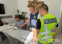 На Житомирщині поліцейські викрили керівника лікарні в заробітку на неіснуючих обстеженнях пацієнтів